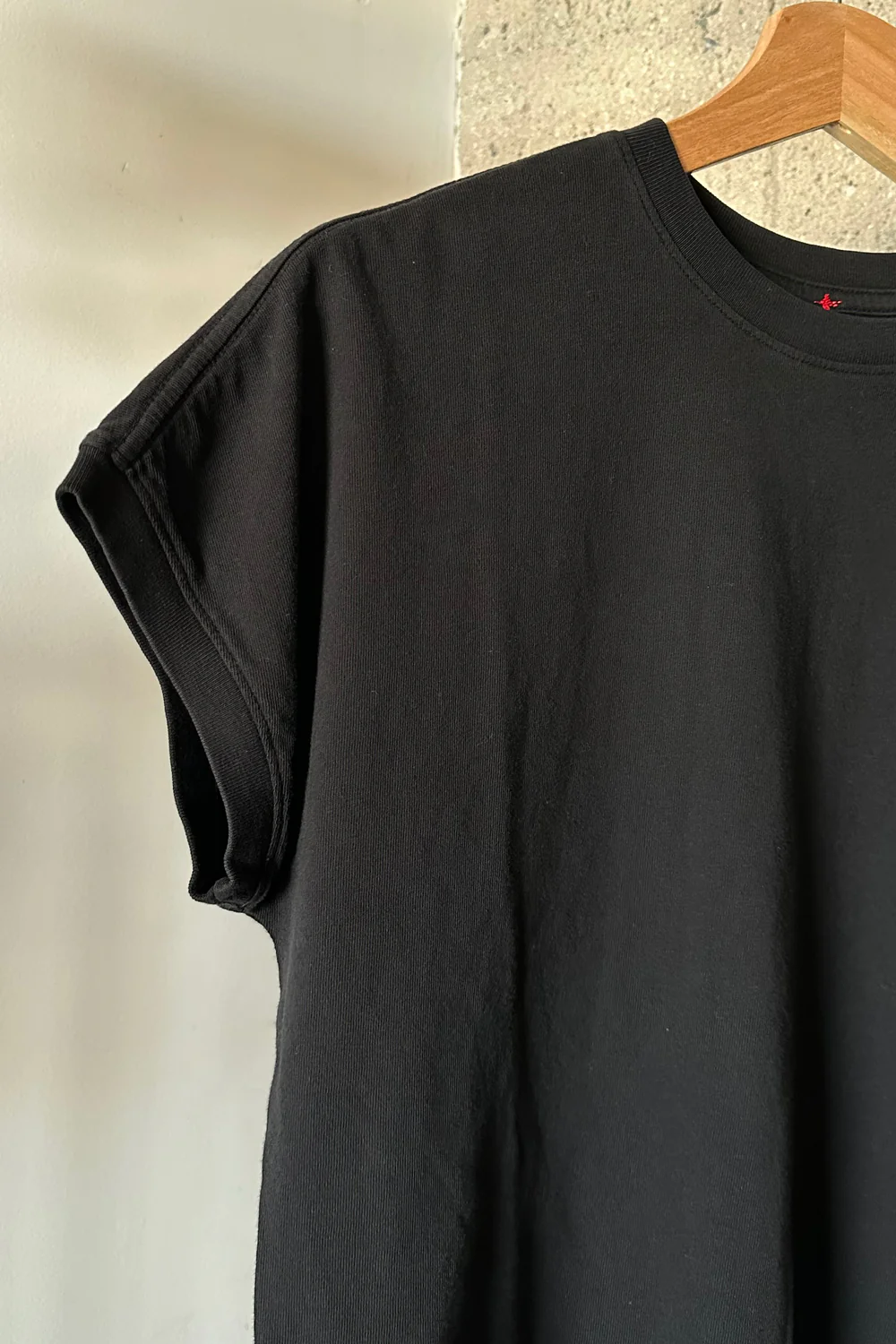 Sleeve cuff on Ease Tee - True Black