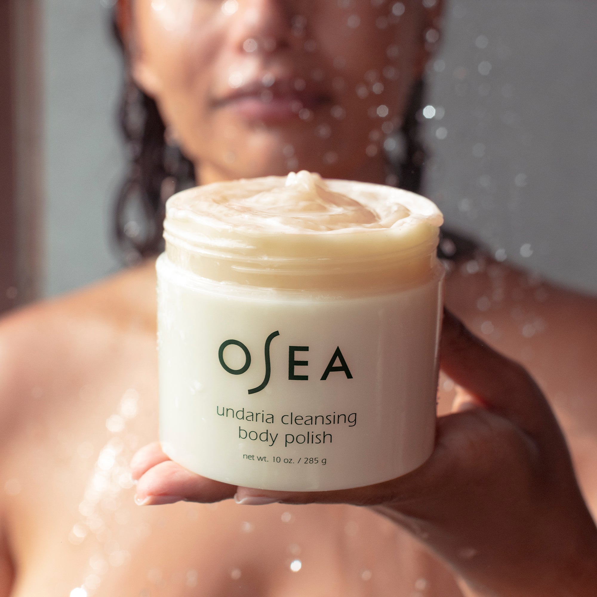 10 oz jar of Undaria Cleansing Body Polish