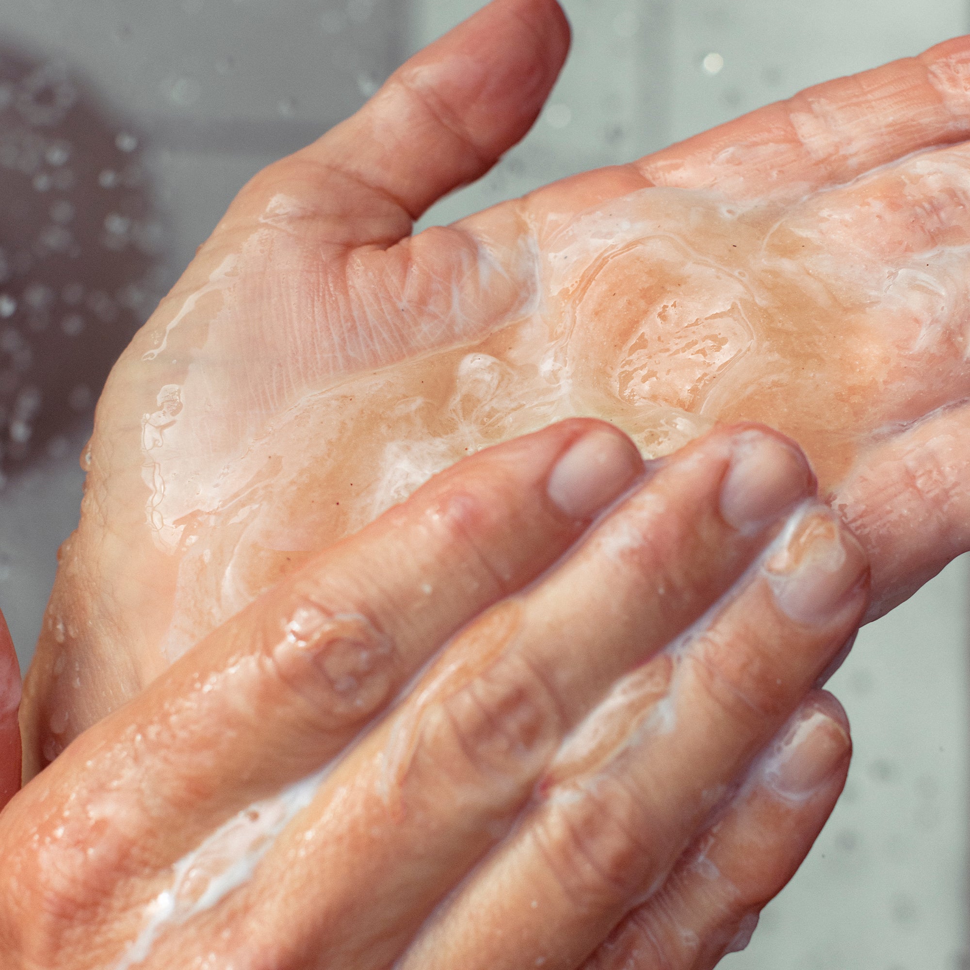 OSEA Cleansing Body polish texture