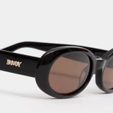 Close up view Valentina Sunglasses - Black
