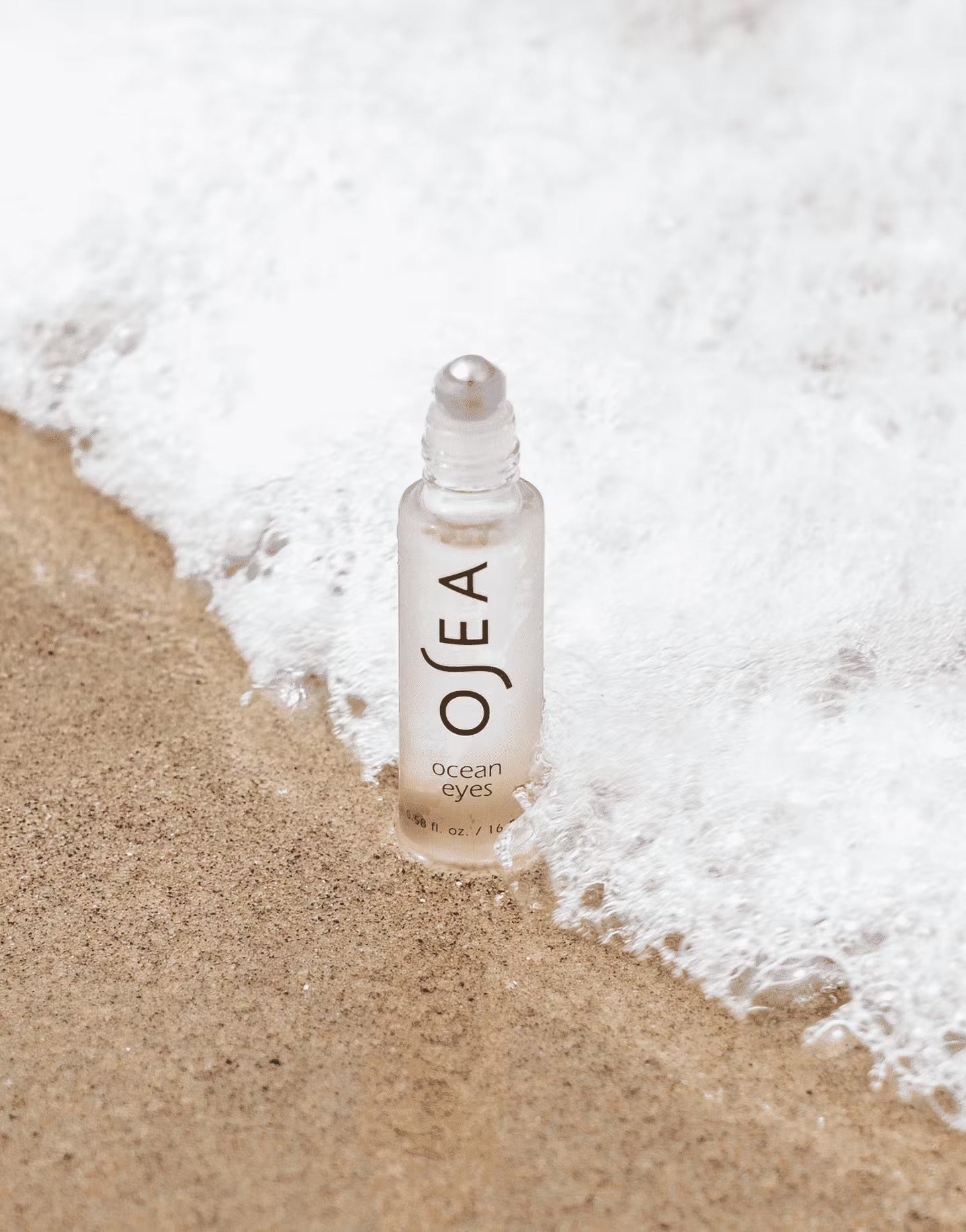 Ocean Eyes Age-Defying Eye Serum on beach