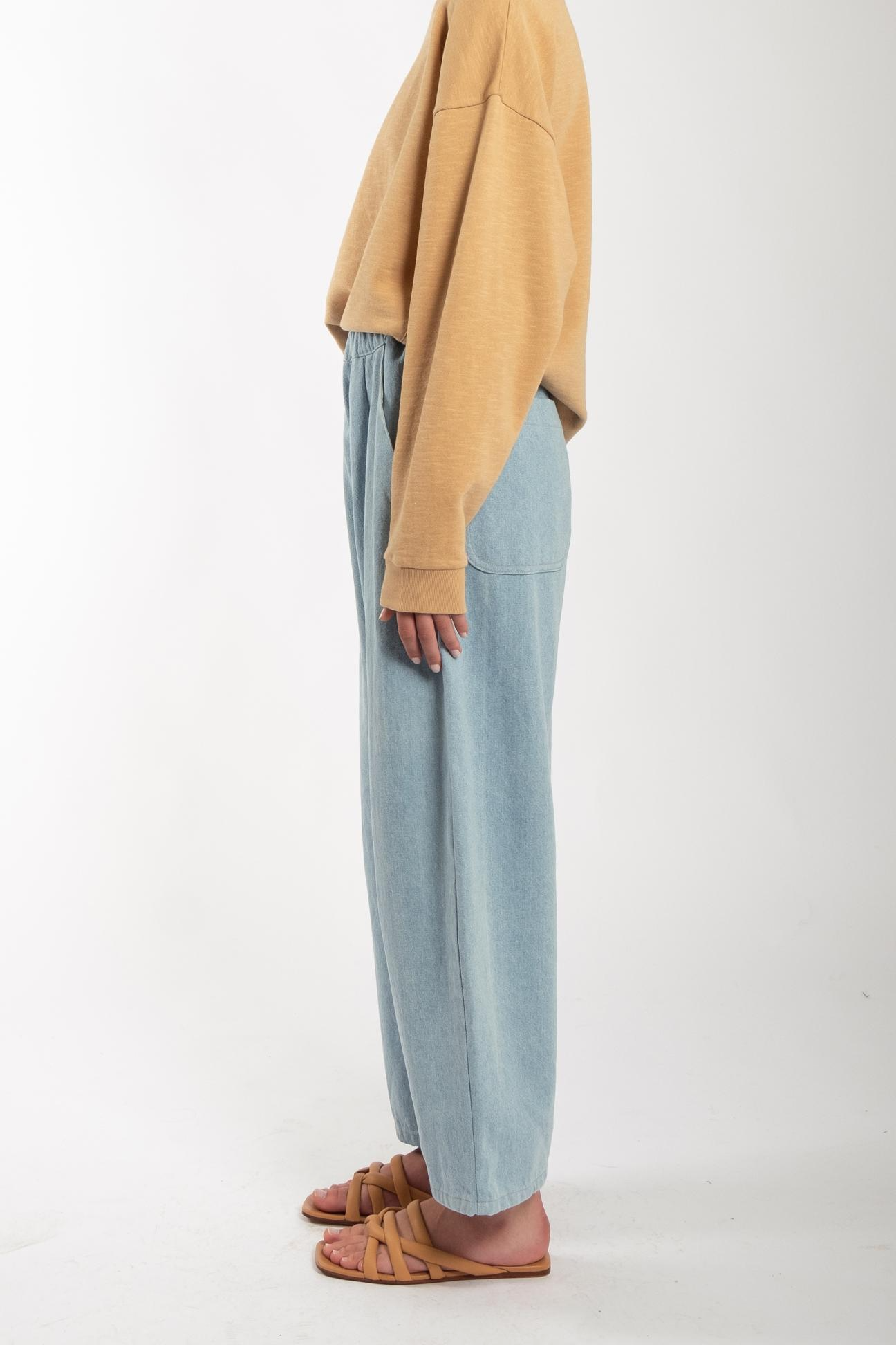 Side view of Barrel Pant - Sky