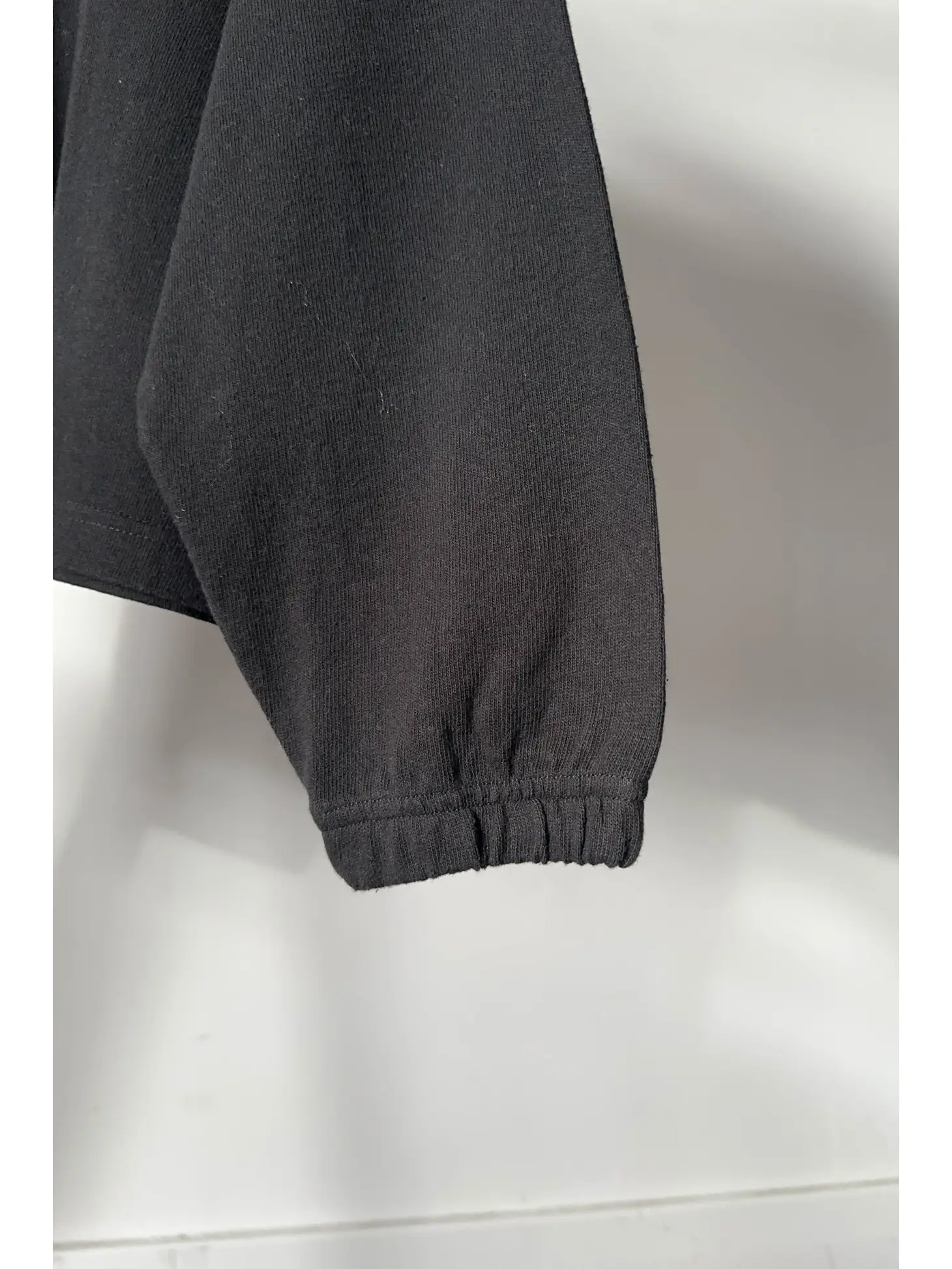 Sleeve cuff on Naturelle Tee - Black