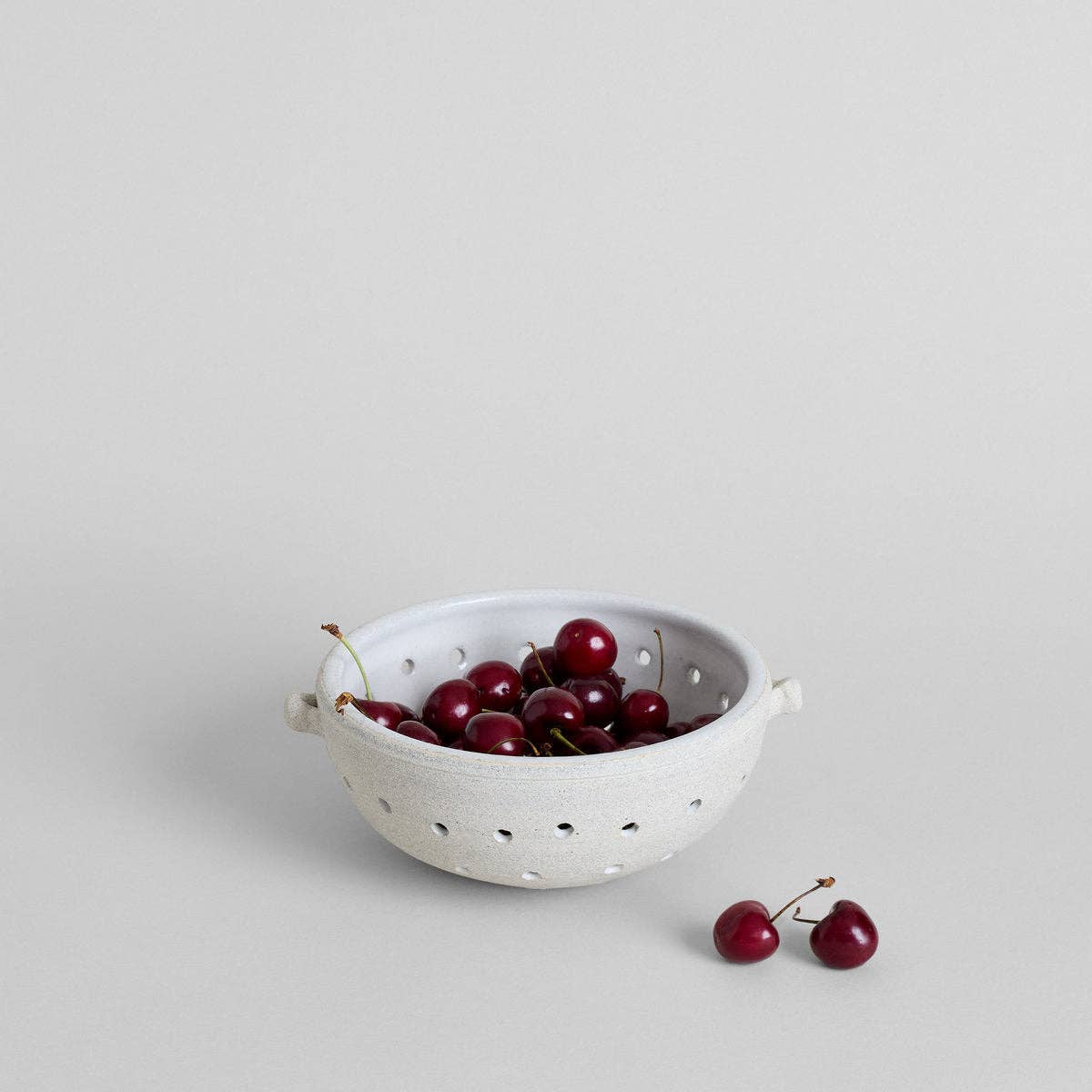 Bloomist Vermont Stoneware Berry Colander