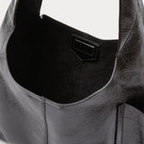 RACHEL COMEY Tool Bag in black leather, detail of strap and stitching.