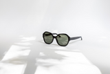 Side of 001 Sunglasses in Noir