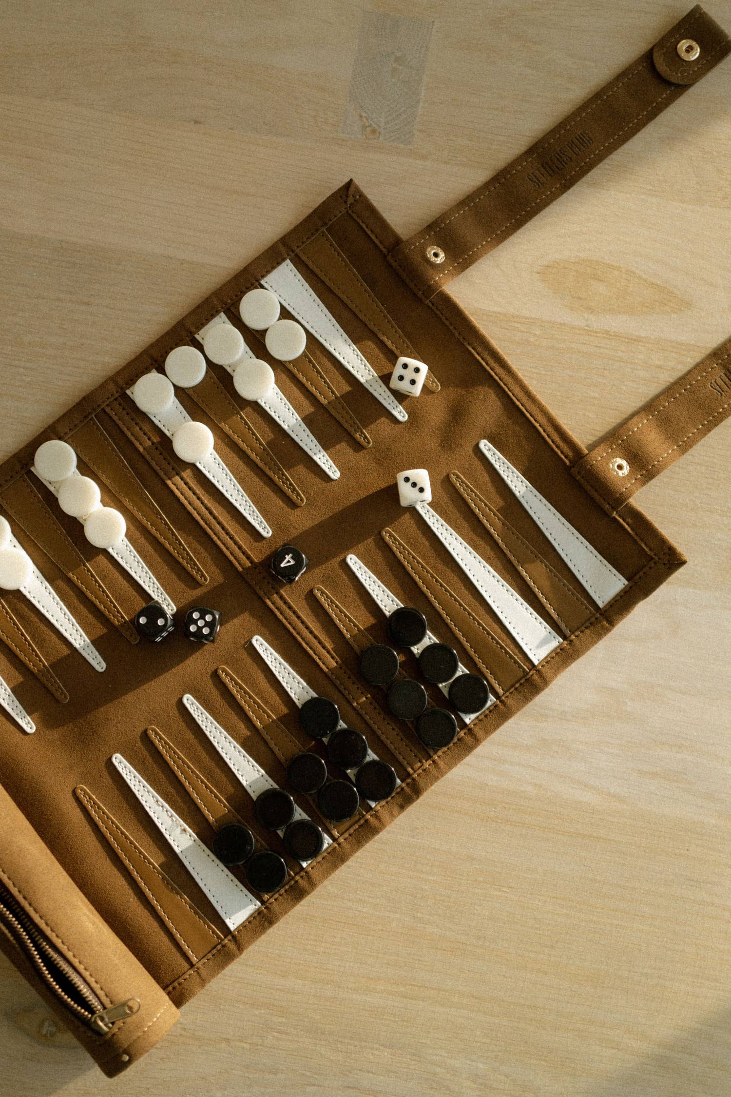 Travel Backgammon
