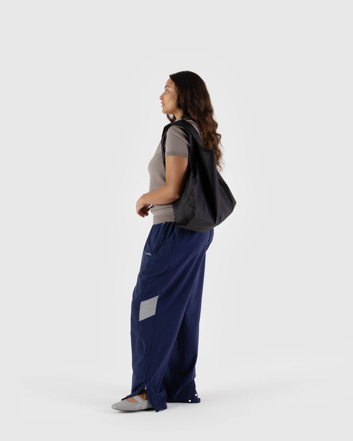 Standard Baggu - Black, folded