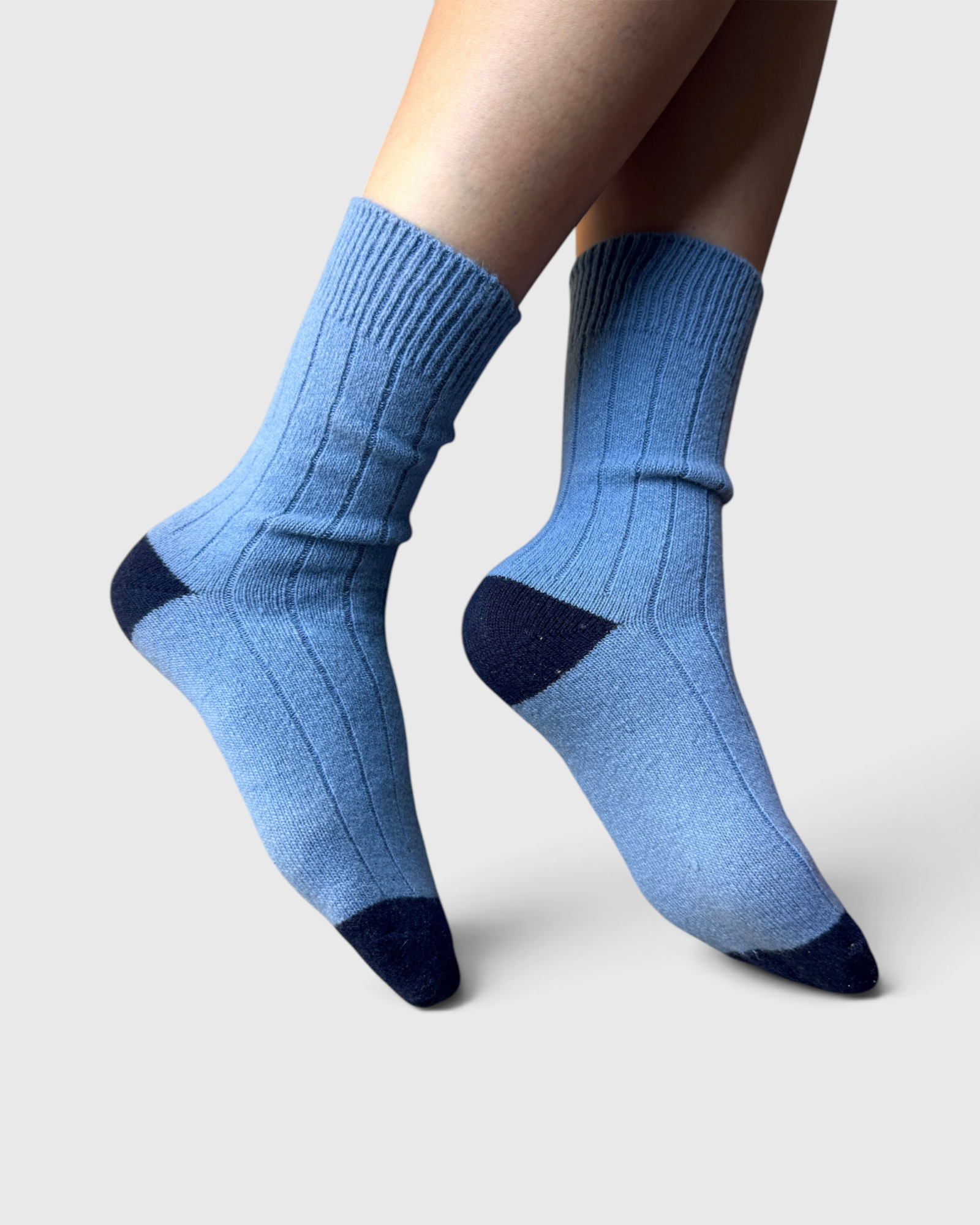 JONES + CO Le Bon Shoppe Classic Cashmere Socks in Bluebell blue, detail of the wide rib cashmere blend knit.