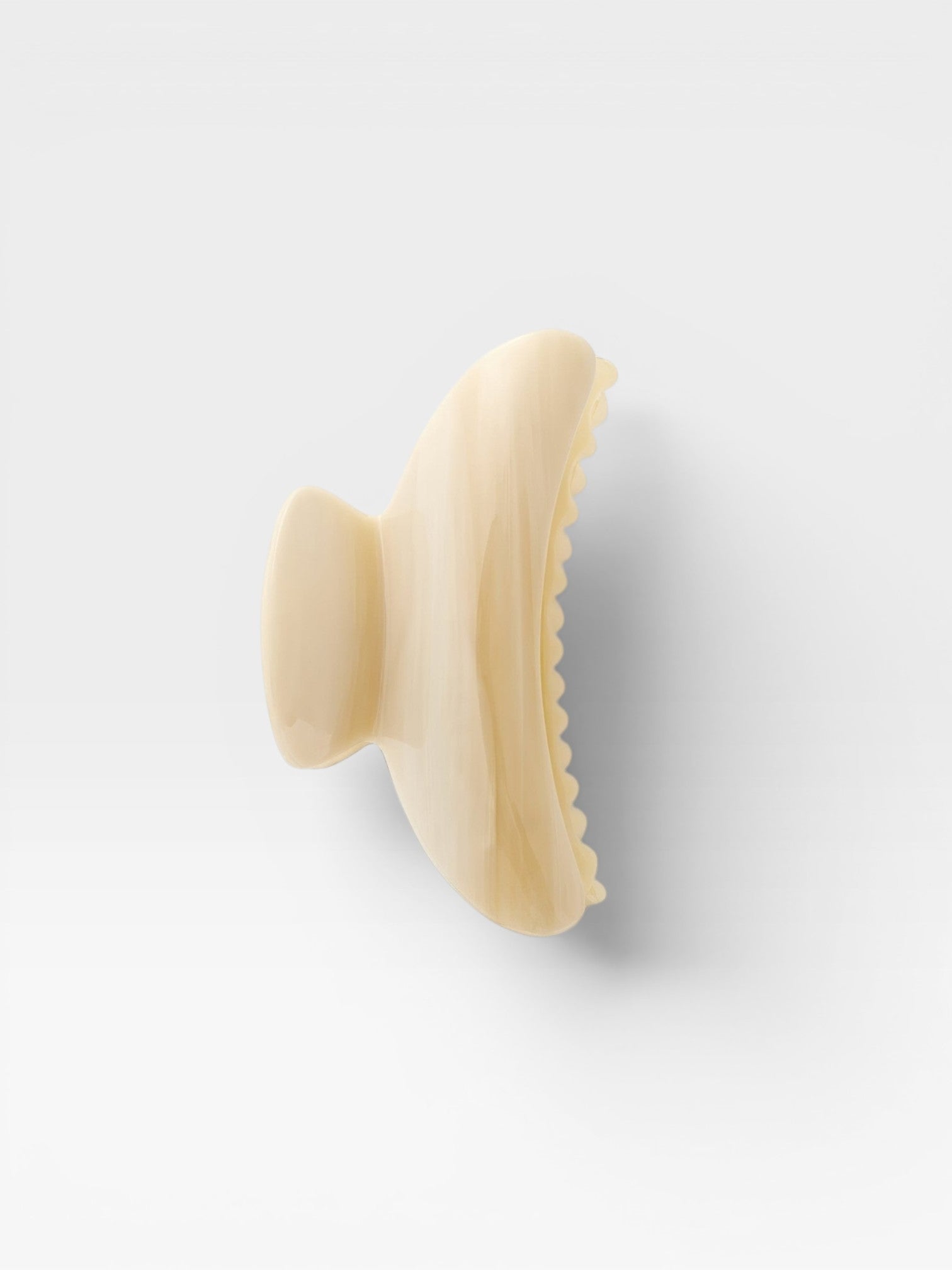 Grande Heirloom Claw Clip — view 16