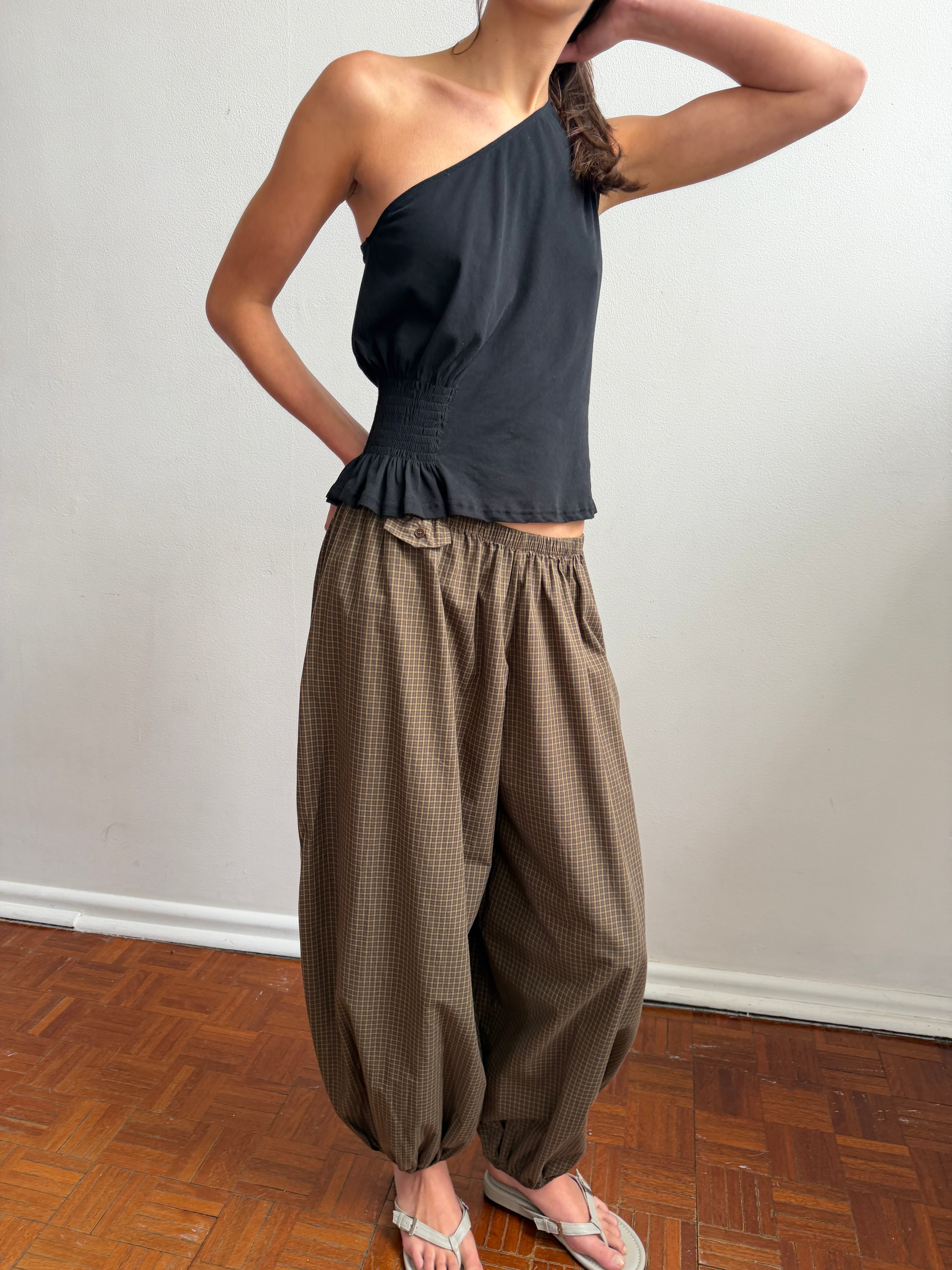 Deiji Studios Balloon Pant in Garden Check - styled
