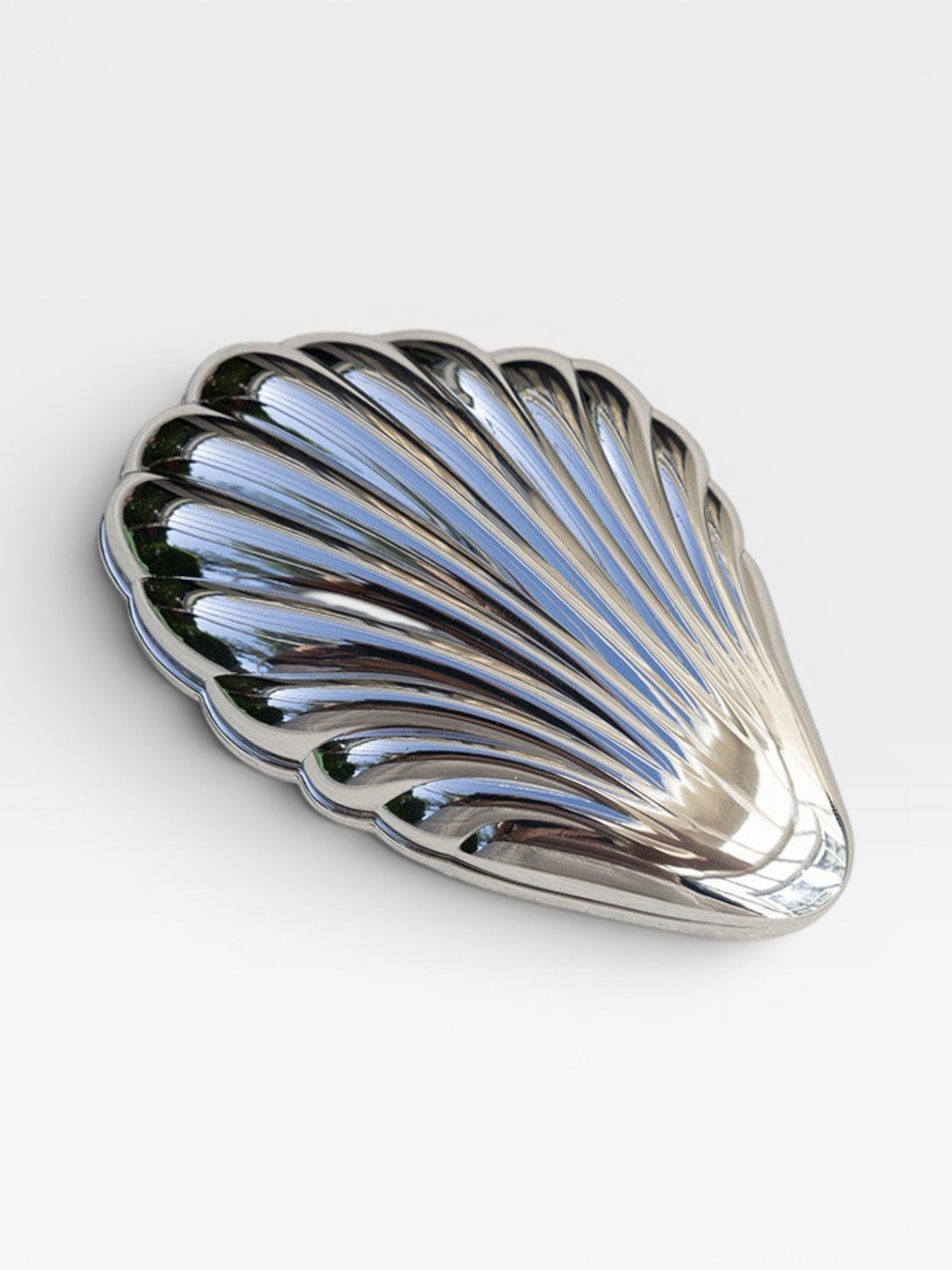 Michelle Clemen Seashell Compact Mirror