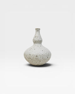 SOMBRA Mono Bottleneck Vase 006