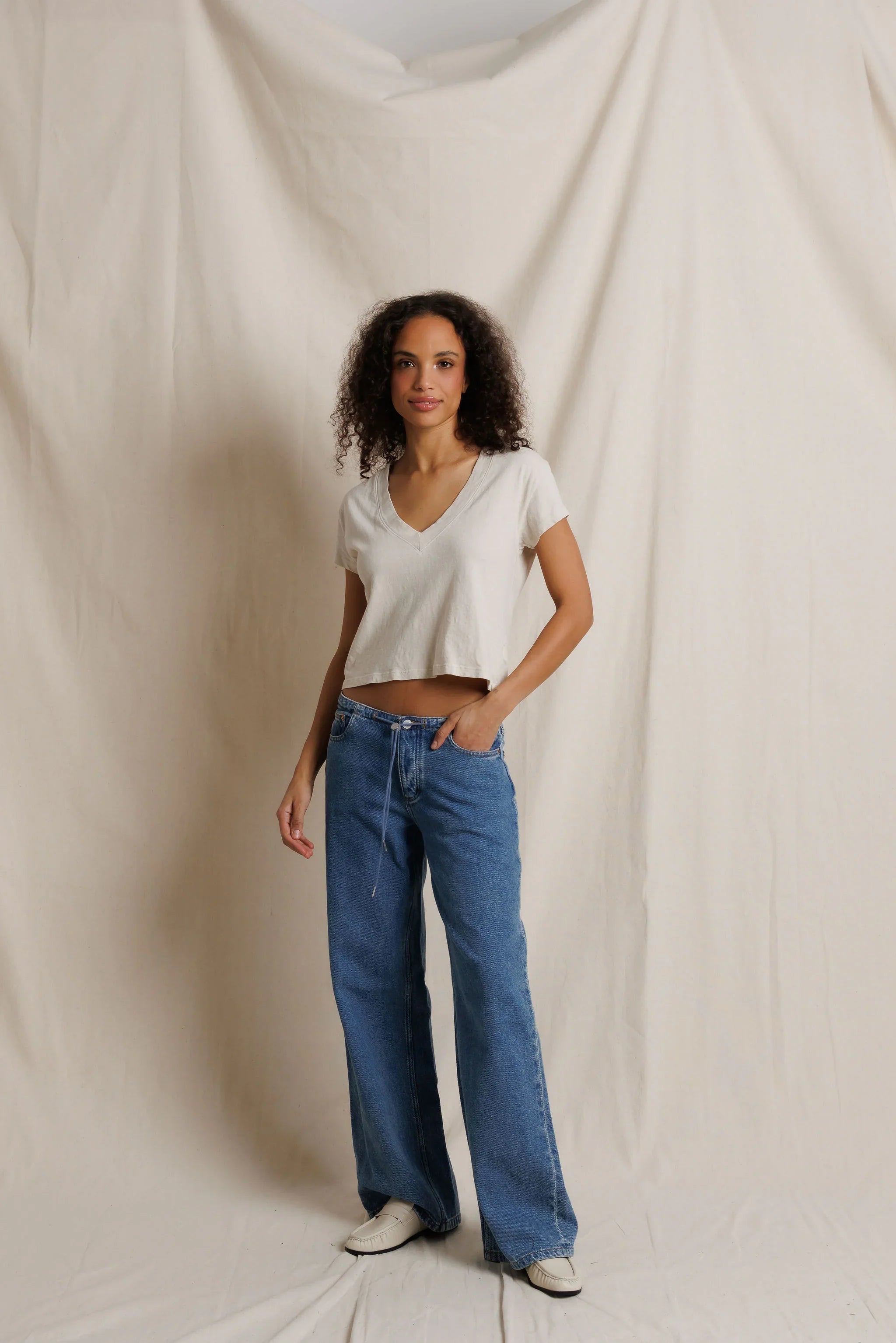 Alanis V Neck - Whitecap Grey