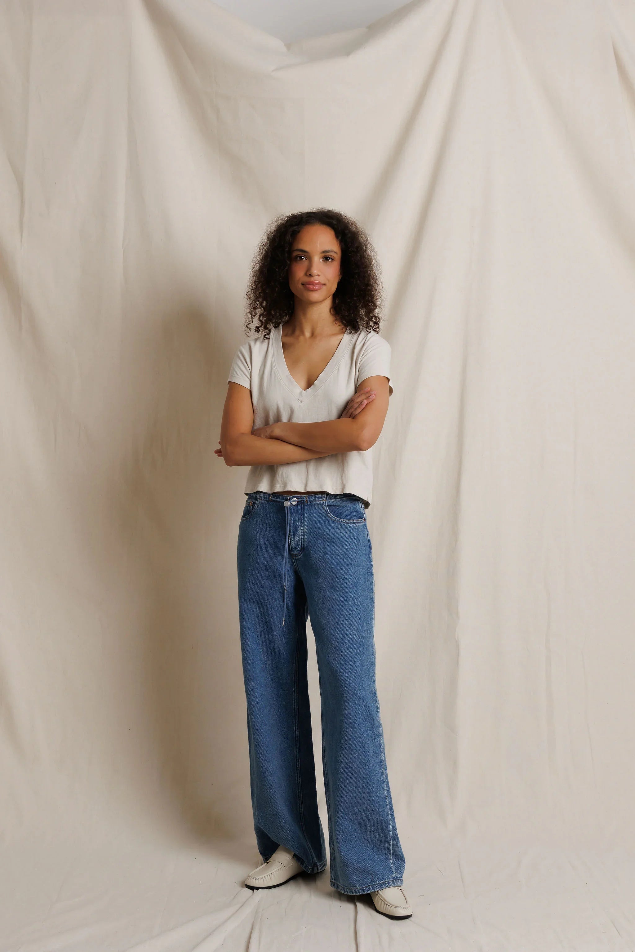 Alanis V Neck - Whitecap Grey
