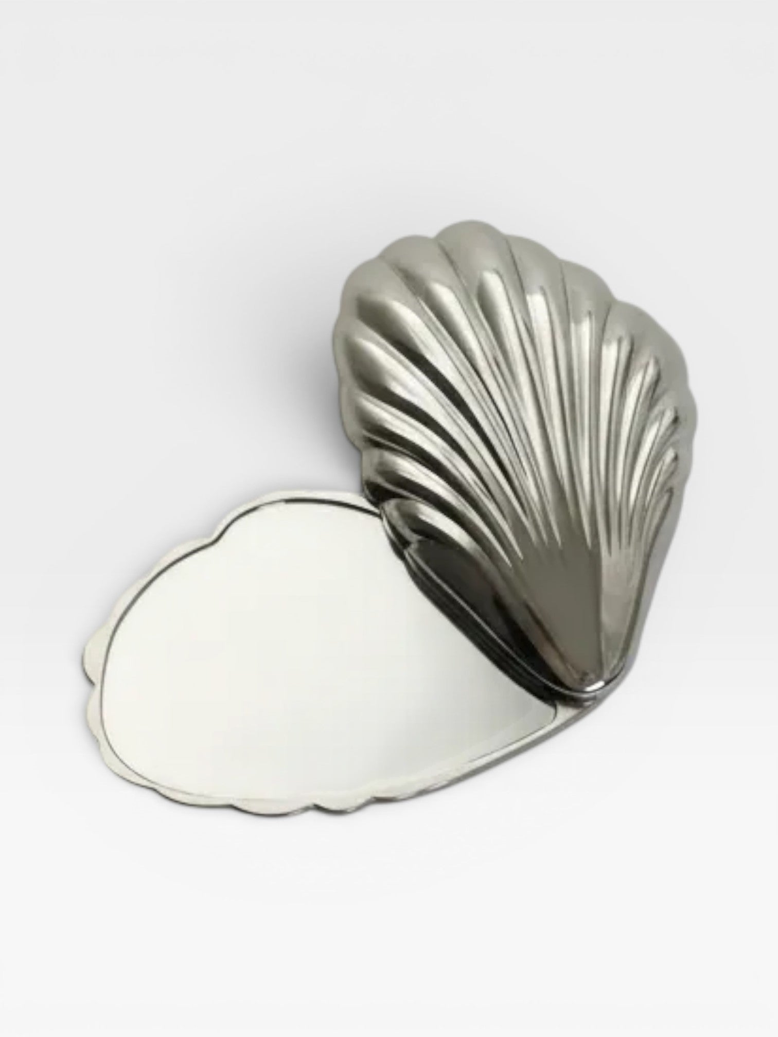 Seashell Compact Mirror — view 2
