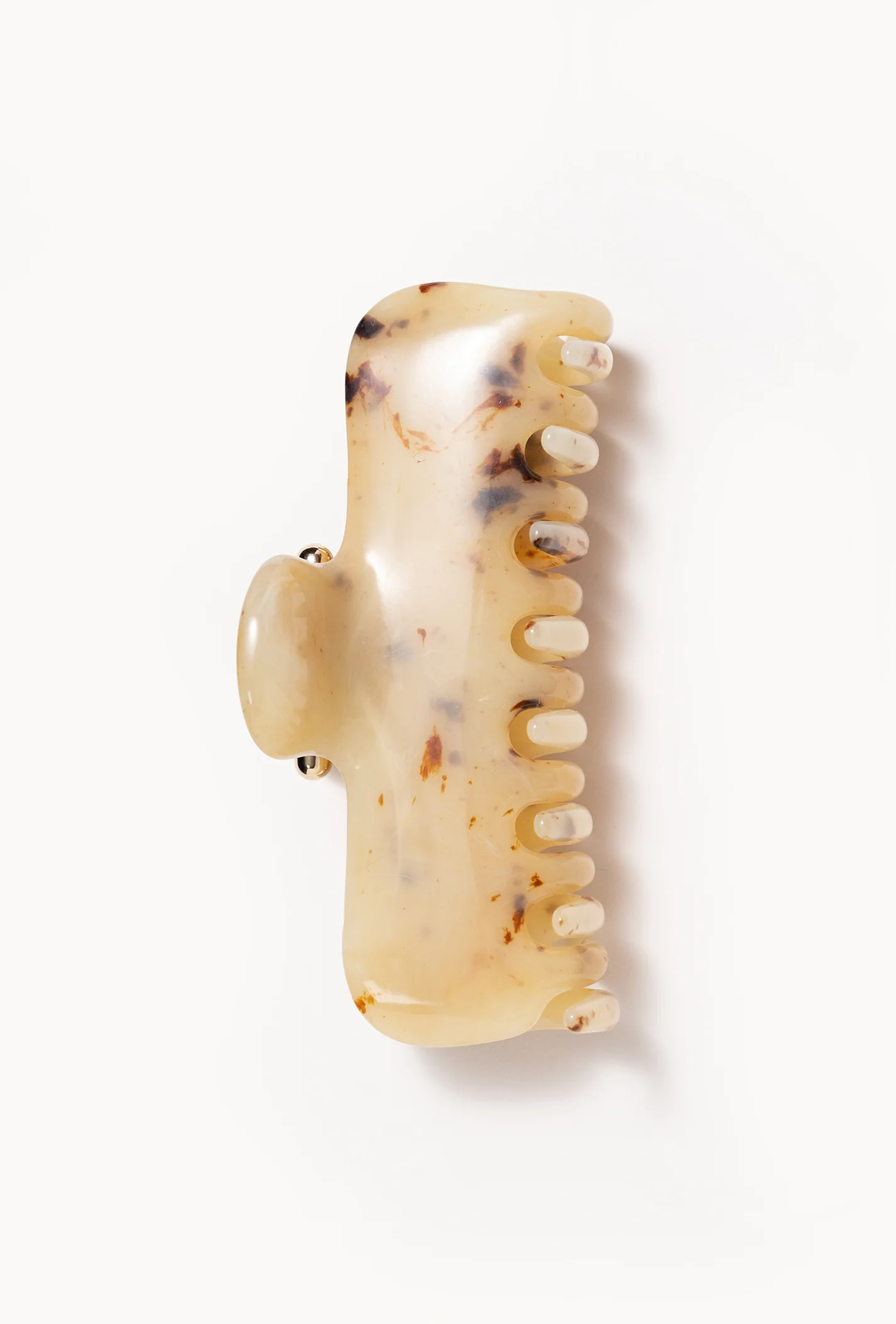 UNDO HAIRWARE No. 4 Claw Clip in Light Tortoise – Jones + Co