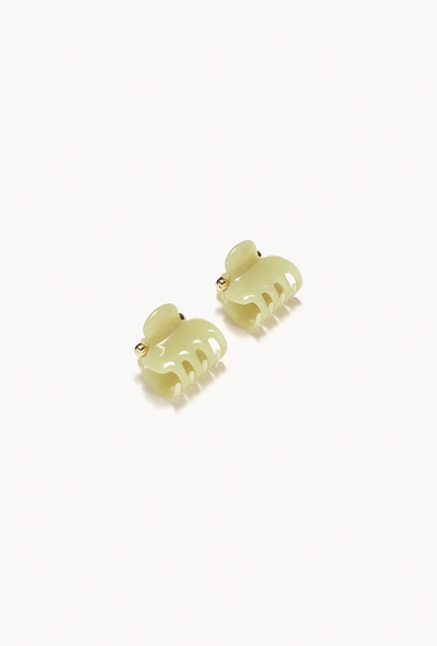 No. 1 Claw Clip Set - Avocado pictured on an angle