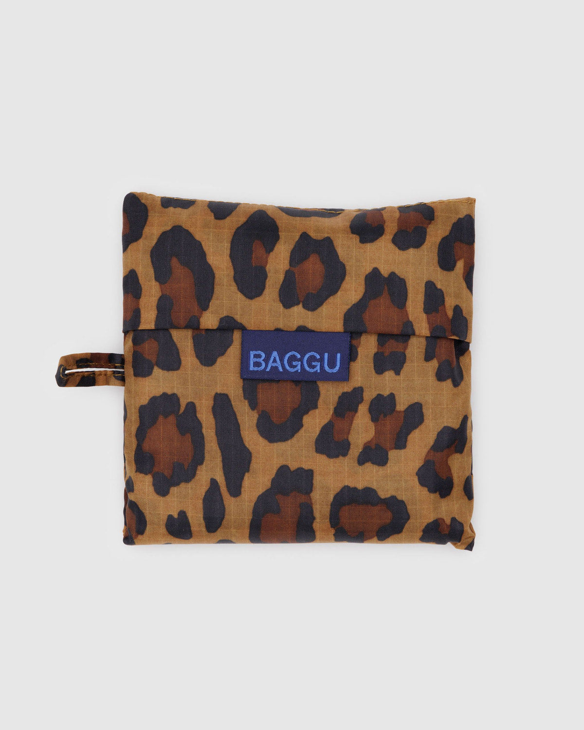 Standard Baggu - Leopard, flat lay