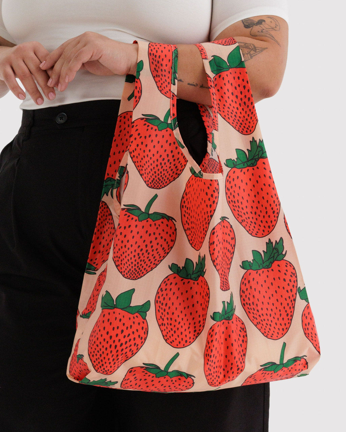 Standard Baggu - Strawberry, folded