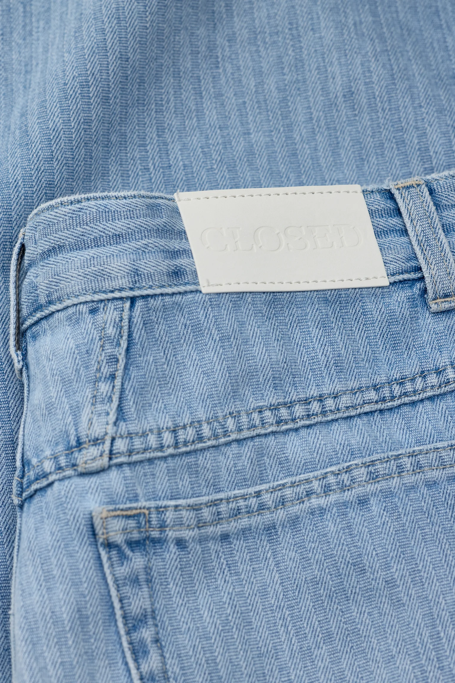Jazzie Barrel Jeans - Light Blue — view 6