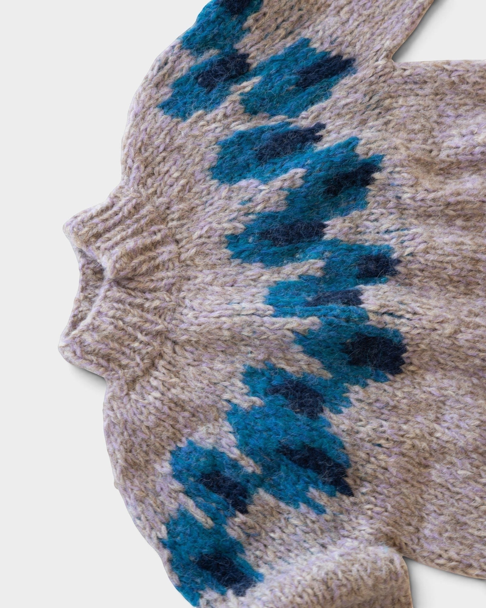 JONES + CO chunky raglan pullover in beige and peacock blue intarsia knit superfine alpaca wool