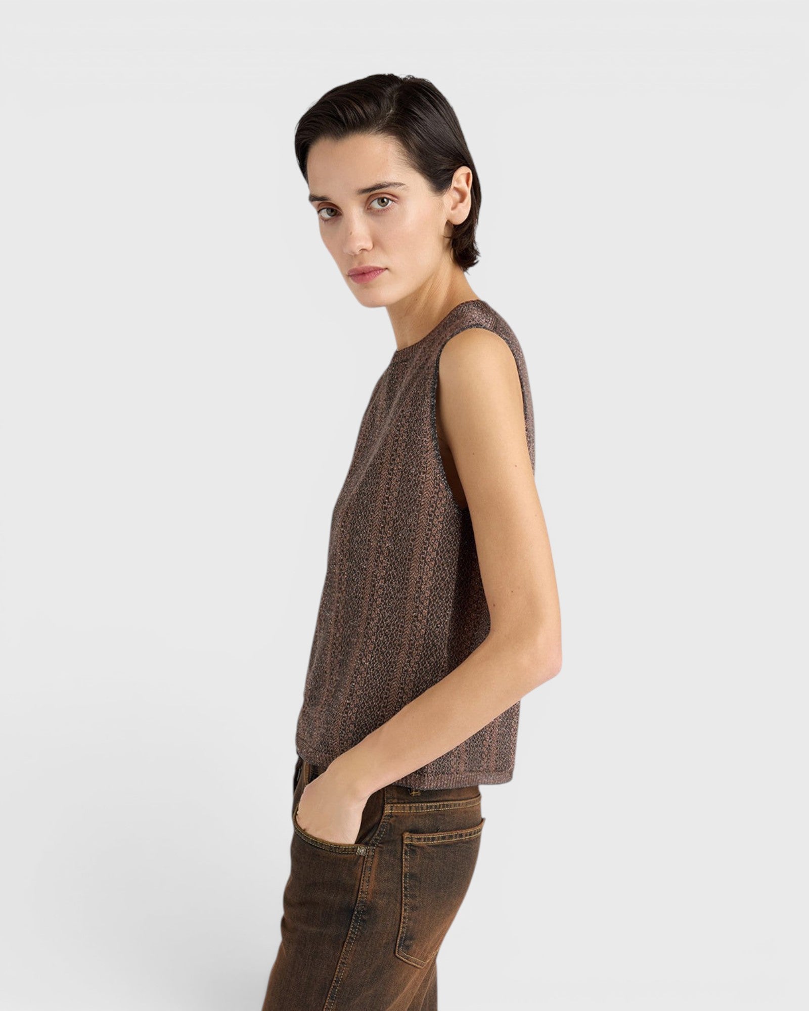 JONES + CO Aska knit gilet in nude and lead lurex viscose with micro-jacquard pattern and crew neck