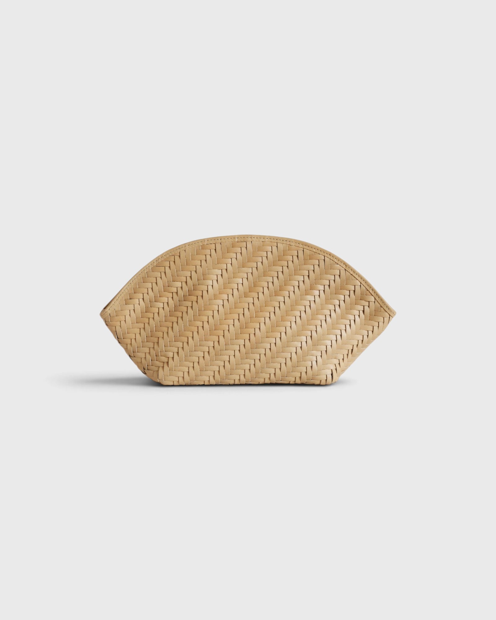 JONES + CO Elin pouch in caramel calfskin with a braided woven pattern and zip closure