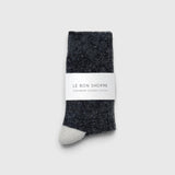 JONES + CO charcoal melange cashmere blend socks with wide ribbing and a contrasting light grey toe detail.