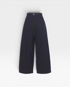 JONES + CO Garra high-waisted black denim pants with a relaxed wide-leg fit and contrast side panel detailing.