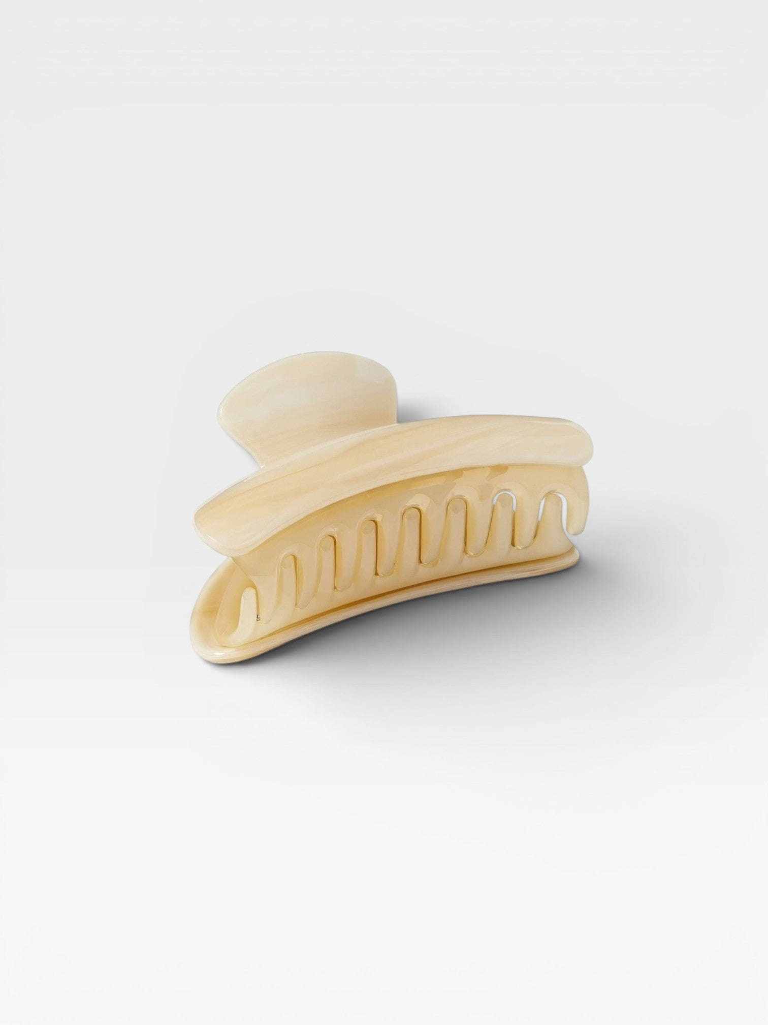 JONES + CO Grande Heirloom Claw Clip in cream tortoise shell, perfect for thick hair updos.