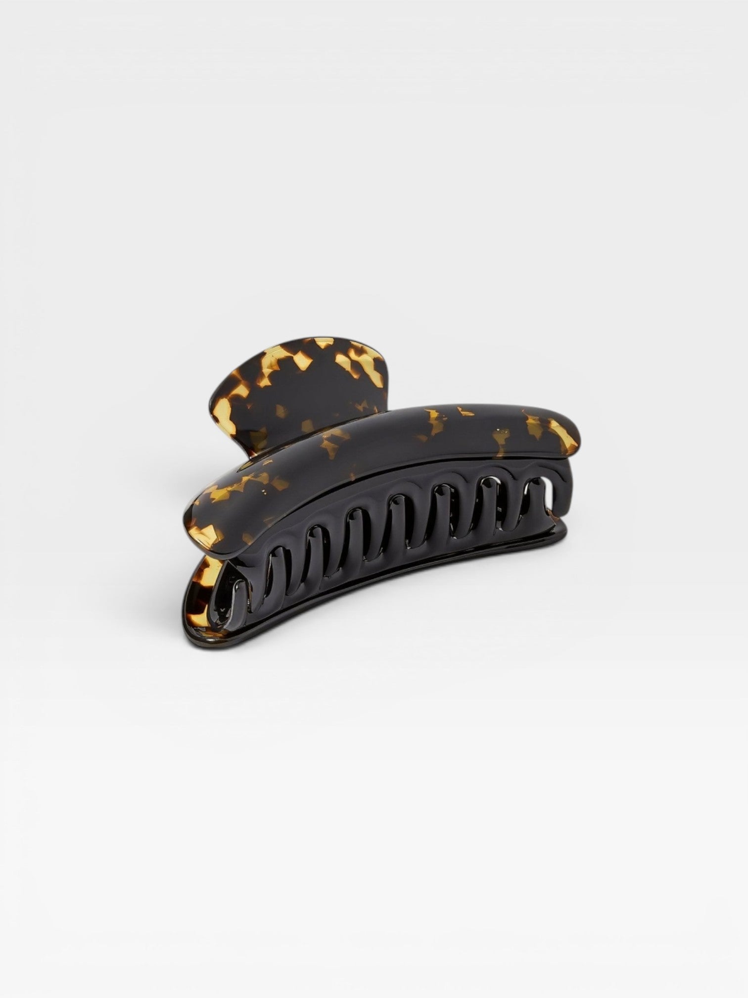 JONES + CO Grande Heirloom Claw Clip in tortoiseshell acetate, ideal for thick hair and updos.