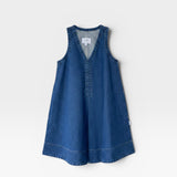 JONES + CO Mable sleeveless A-line denim dress in dark wash with V-neck and side pockets. 100% cotton.