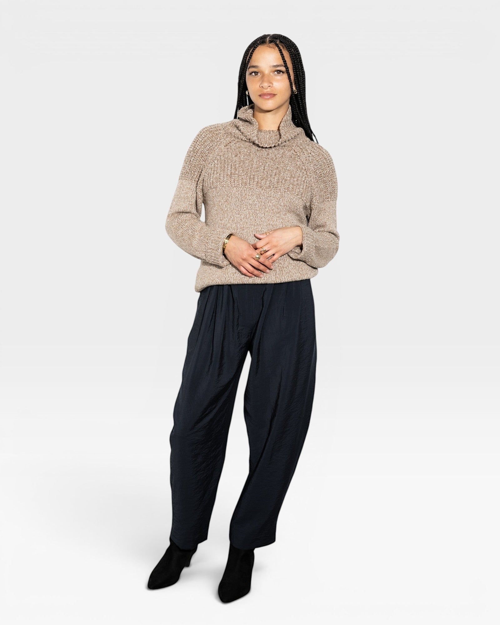 JONES + CO nutmeg turtleneck long sleeve sweater made from baby alpaca and organic cotton with chunky rib details.