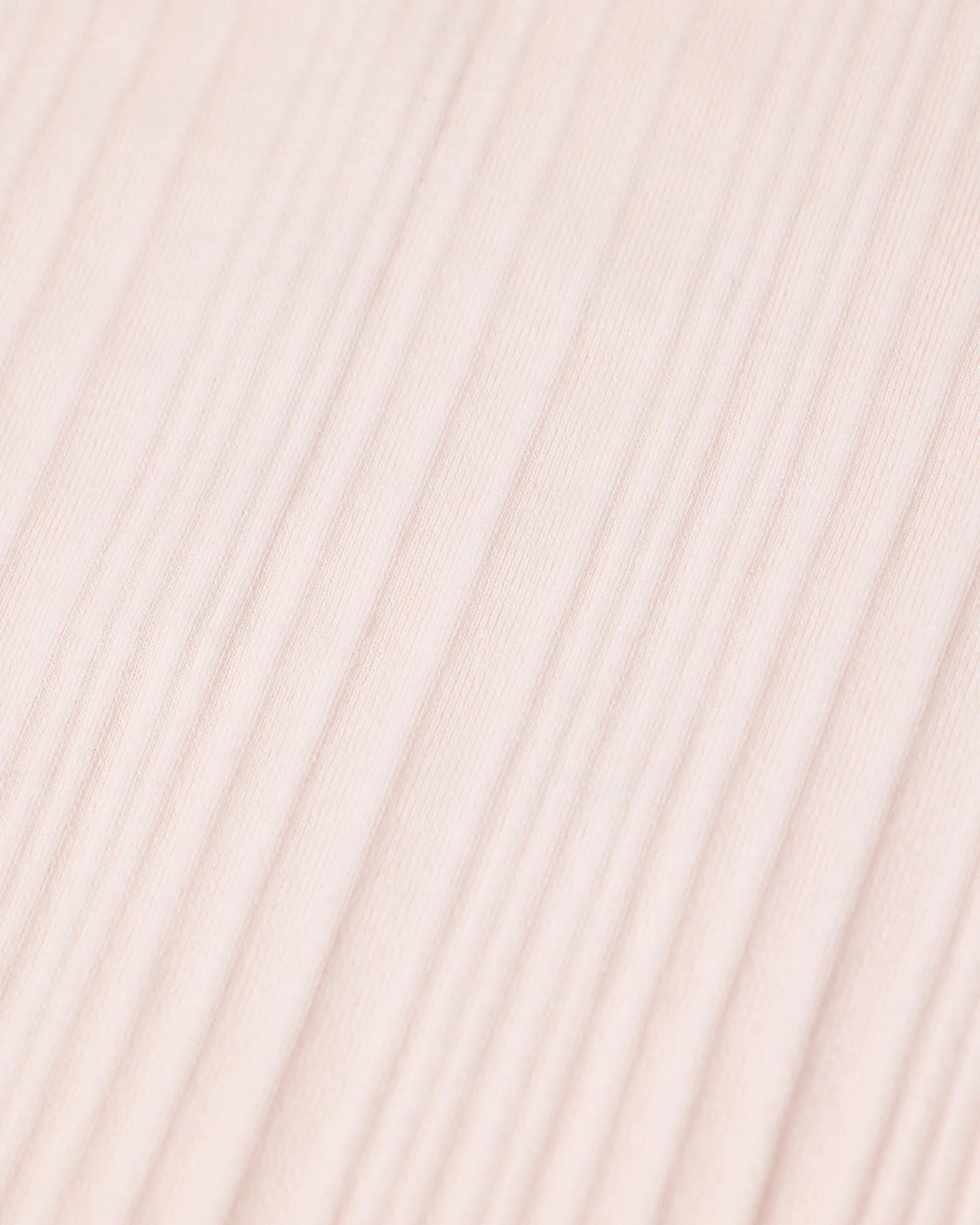 JONES + CO slim-fit short-sleeved polo shirt in soft ribbed cotton yarn with cashmere and wool.