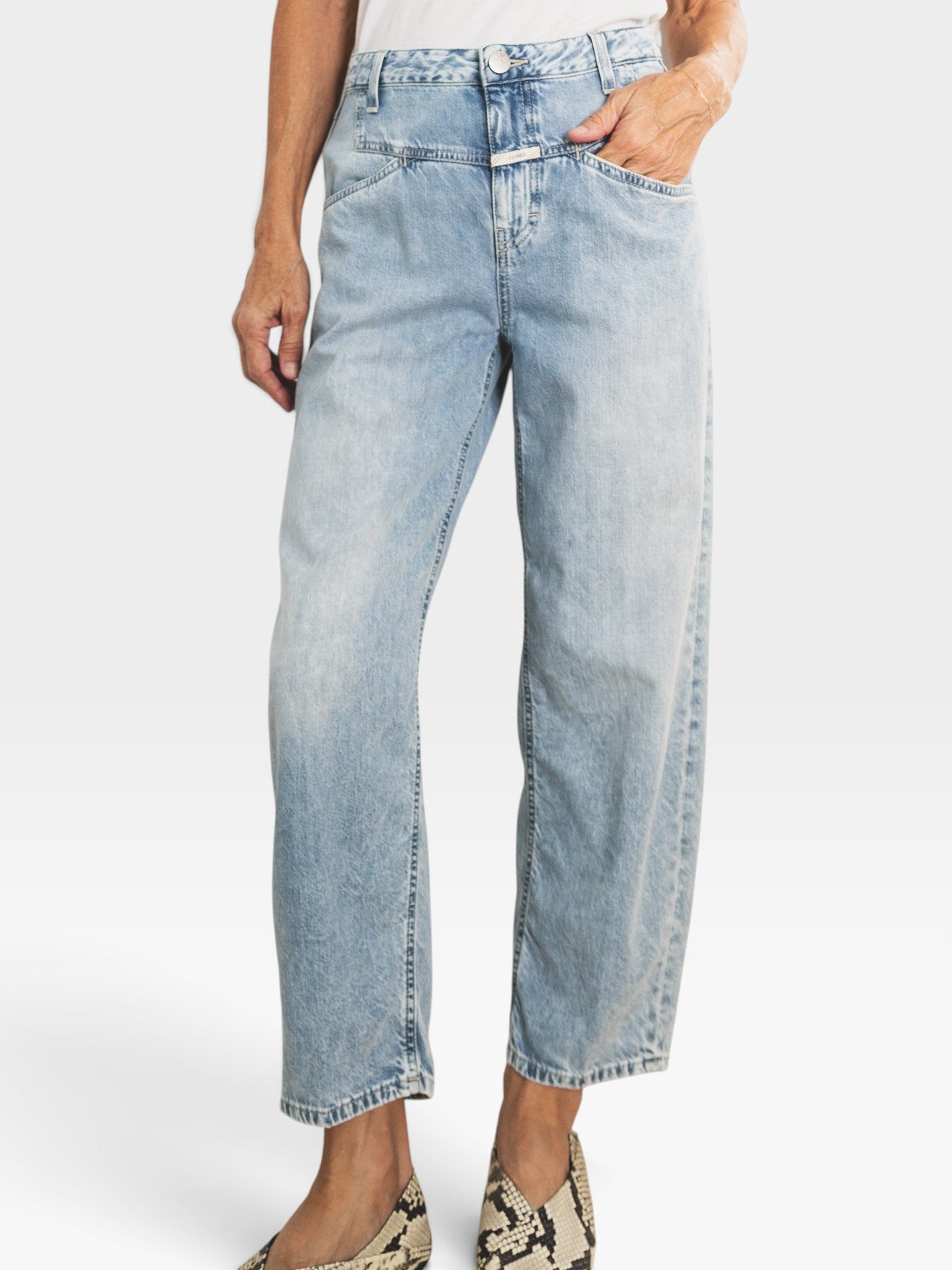 JONES + CO Stover-X relaxed light blue organic cotton jeans with signature X-pockets and cropped leg fit