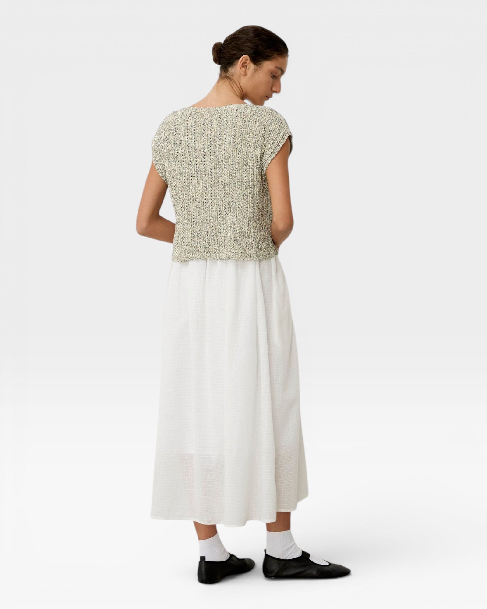 JONES + CO Toledo Top in Marble Ecru, a sleeveless knit with a novelty yarn texture and seamless construction.