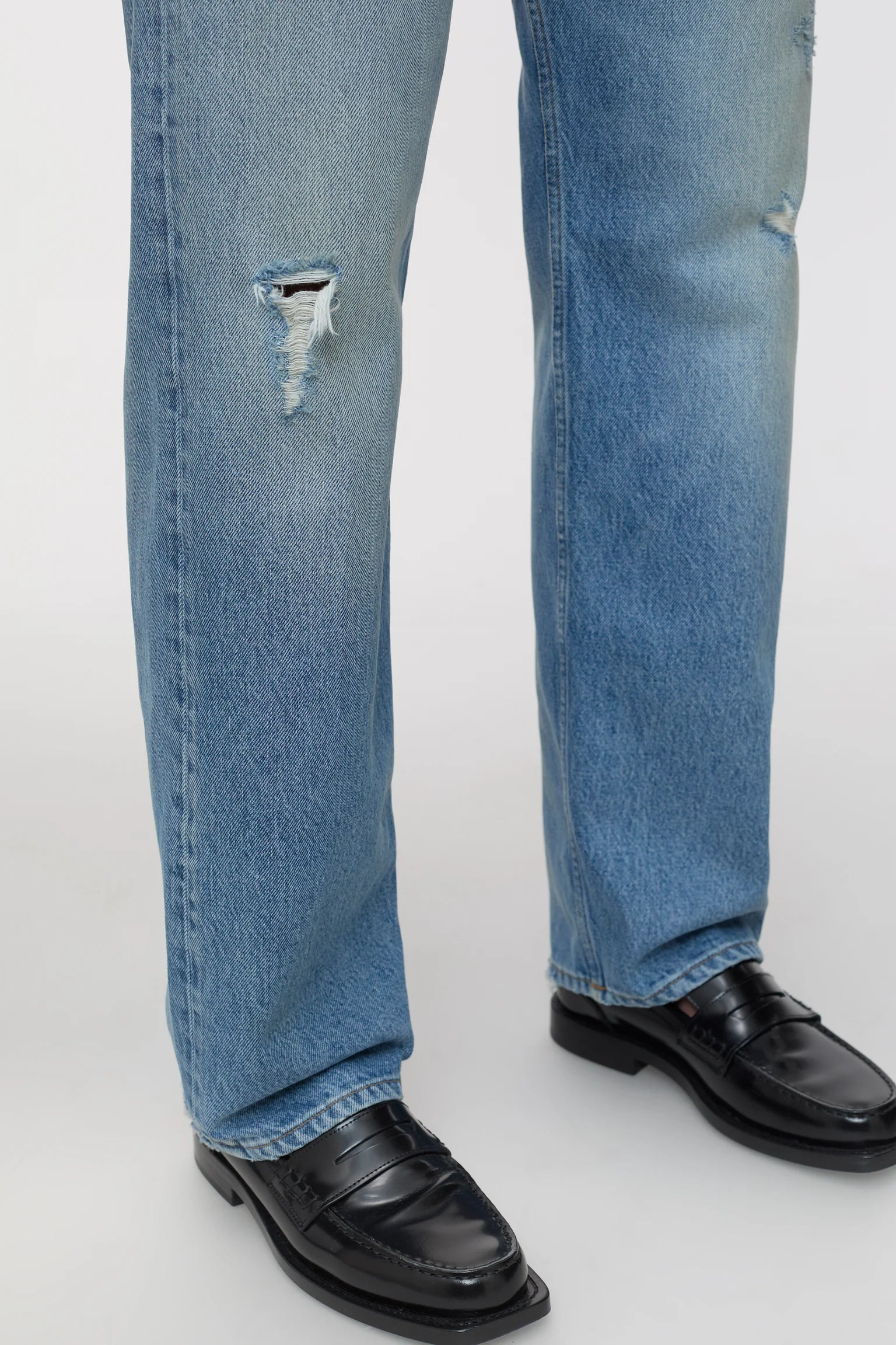 Jonta Relaxed Jeans - Mid Blue — view 3