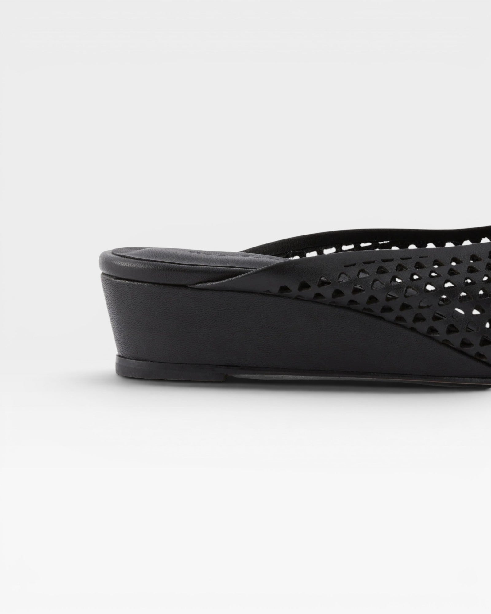 Balant Wedge Mini Punch - Black — view 5