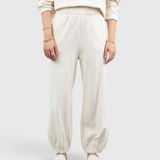 JONES + CO Le Bon Shoppe Balloon Pants in Naturel cotton with slimming side panels.