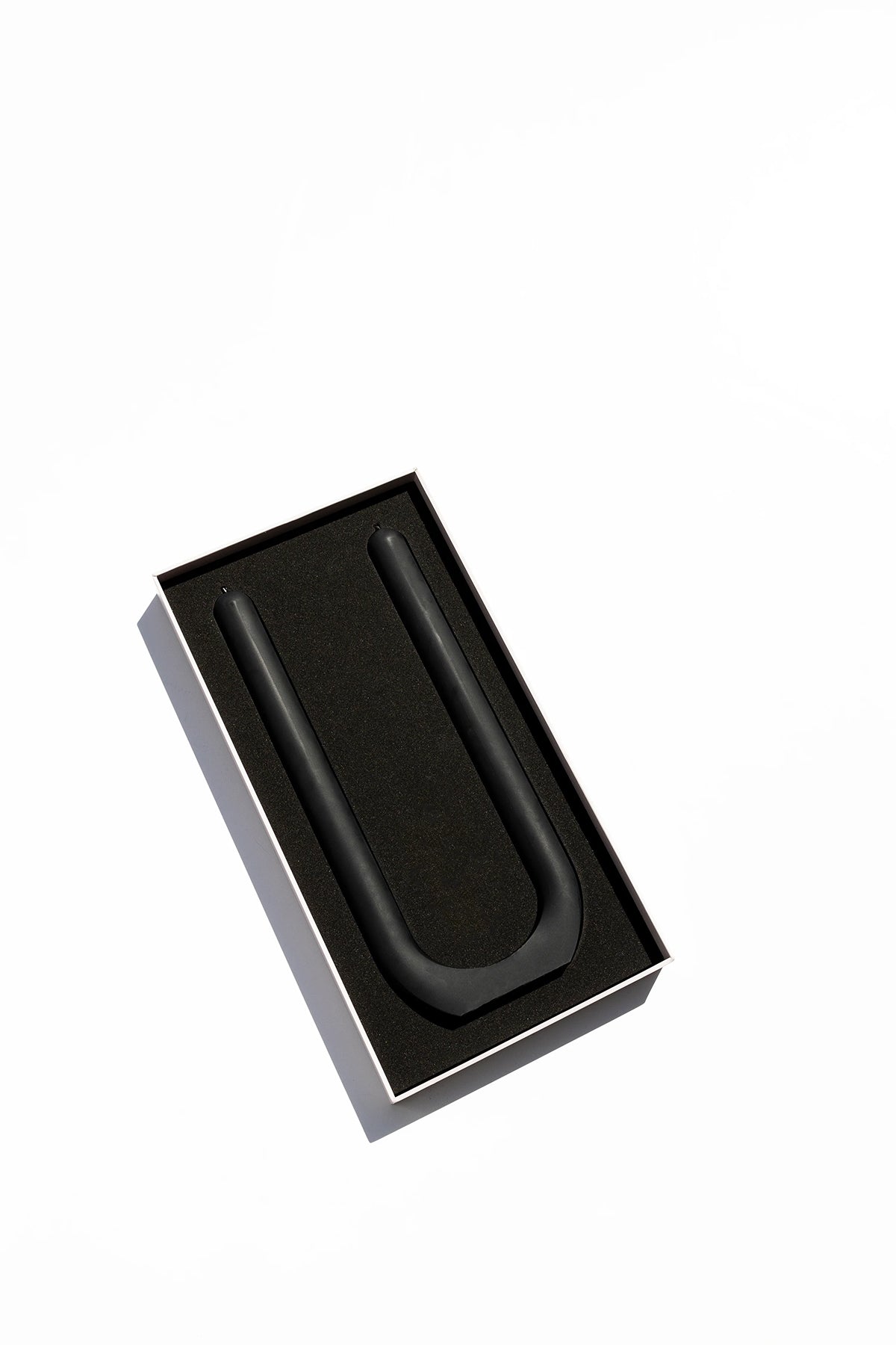 Beeswax U Candle in Black