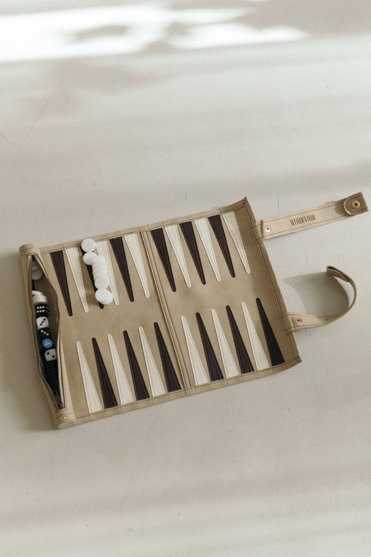 Travel Backgammon with built in case